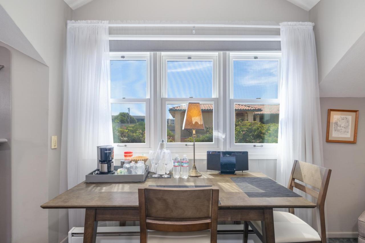 Nantucket Whale Inn, Халф Мун Бей Екстериор снимка