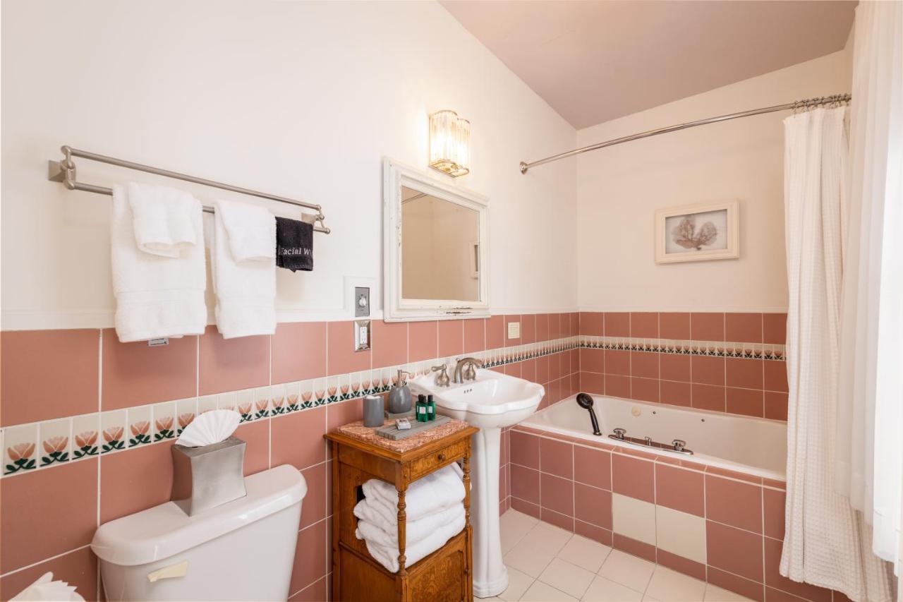 Nantucket Whale Inn, Халф Мун Бей Екстериор снимка